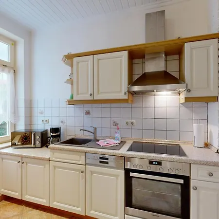 Strandnahe Mit Terrasse, Vergissmeinnicht 01, Binz