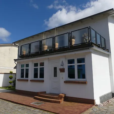 Strandnahe Mit Terrasse, Vergissmeinnicht 01, *