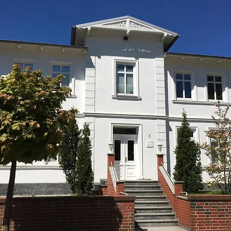 Apartment Strandnahe Mit Terrasse, Vergissmeinnicht 01,