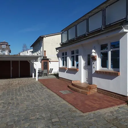 Strandnahe Mit Terrasse, Vergissmeinnicht 01, Binz